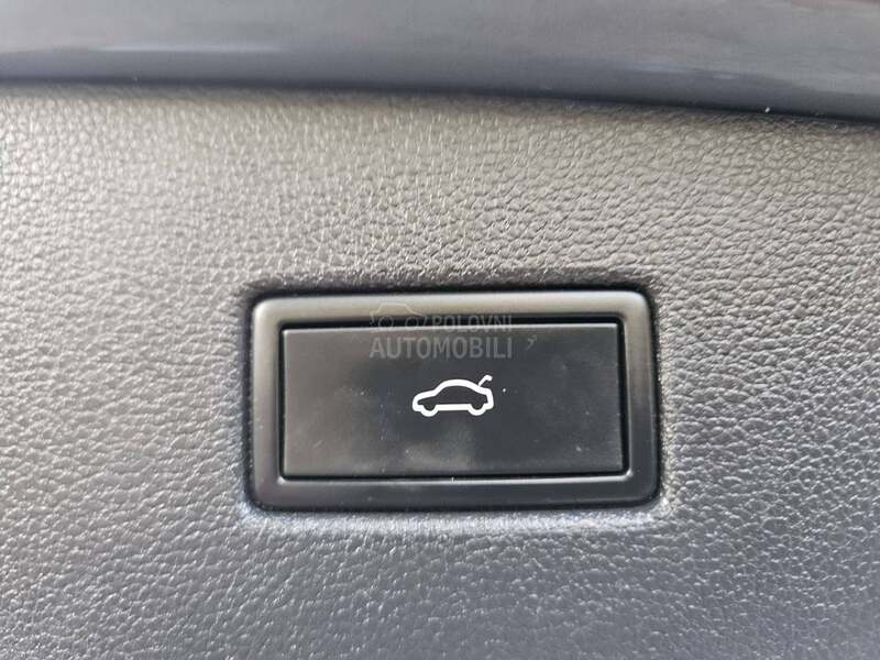 Volkswagen Tiguan 2.0 Black Rline