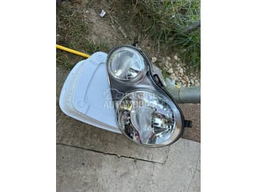 Far levi za Volkswagen Polo od 2002. do 2005. god.