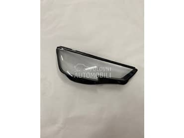 Staklo desnog fara za Audi A4 od 2015. do 2019. god.