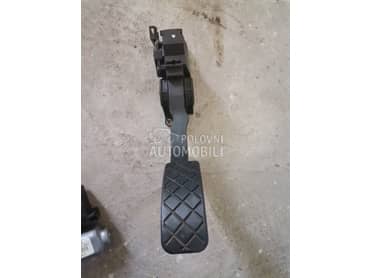 Pedala papuca gasa za Volkswagen Polo od 2003. do 2009. god.