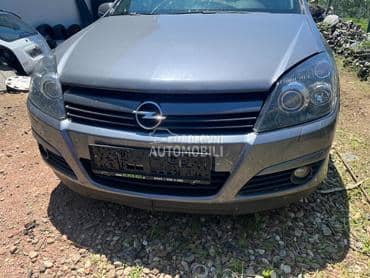 levi/desni far za Opel Astra H od 2004. do 2015. god.