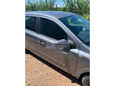 desna vrata za Opel Astra H od 2004. do 2015. god.