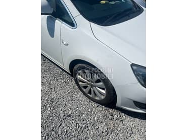 levo/desno krilo za Opel Astra J od 2009. do 2015. god.