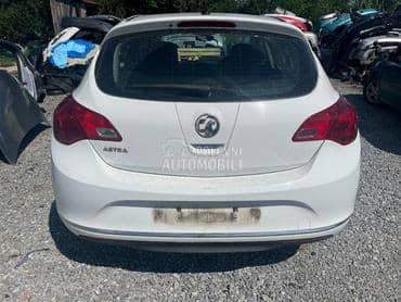 gepek staklo za Opel Astra J od 2009. do 2015. god.