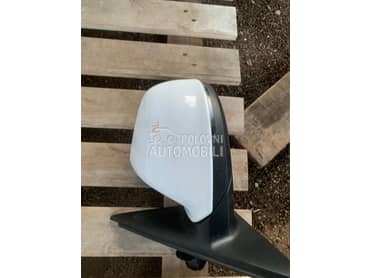 Retrovizor za Audi Q5 od 2008. do 2017. god.