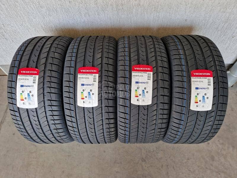 Vredestein 285/40 R22 Sve sezone