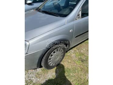 levo/desno krilo za Opel Corsa C od 2001. do 2006. god.