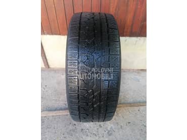 Kumho 225/55 R18 Zimska