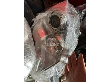 Farovi Ksenoni fabricki za Volkswagen Touran od 2007. do 2009. god.