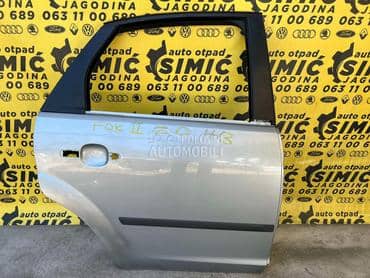 Vrata zadnja desna siva za Ford Focus od 2004. do 2008. god.