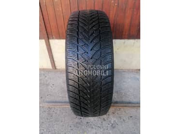 Goodyear 235/60 R18 Zimska