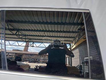STAKLO za BMW X5