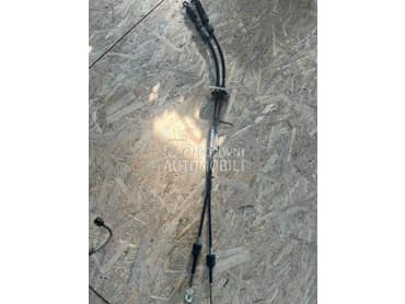 Sajle menjaca za Mitsubishi Carisma od 2000. do 2006. god.