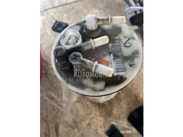 Pumpa za gorivo za Mitsubishi Carisma od 2000. do 2006. god.