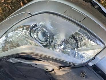 far xenon za Citroen C5 od 2005. do 2008. god.