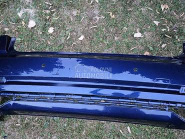 zadnji branik d5 za Audi A8