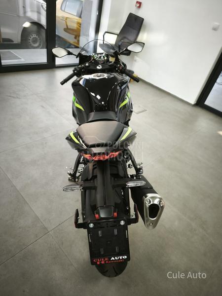 Kawasaki Ninja ZX-6R
