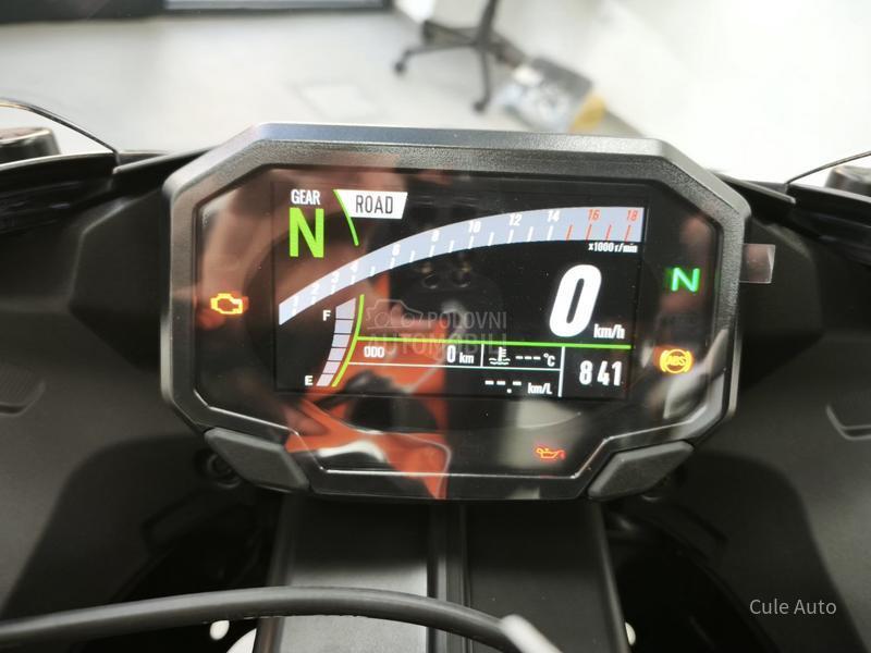 Kawasaki Ninja ZX-6R