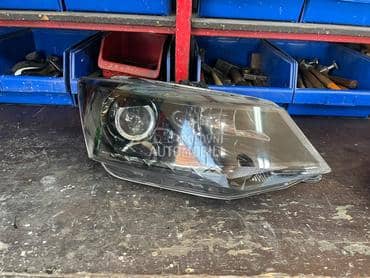 Desni Far henon za Škoda Fabia