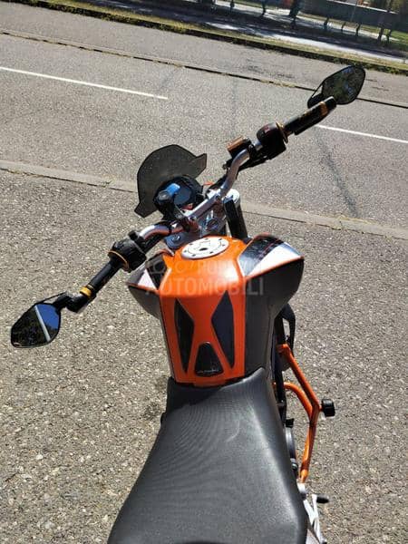 KTM Duke 125