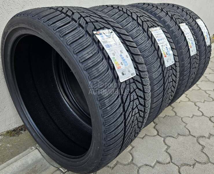 Hankook 275/30 R20 Zimska