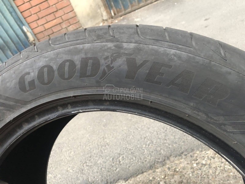 Goodyear 235/55 R19 Letnja