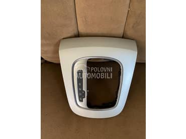 Lajsna oko rucuce menjaca za Audi Q3 od 2011. do 2018. god.