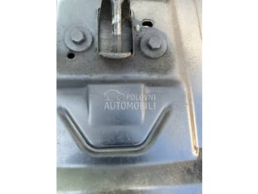 hauba za Ford Focus od 2005. do 2007. god.