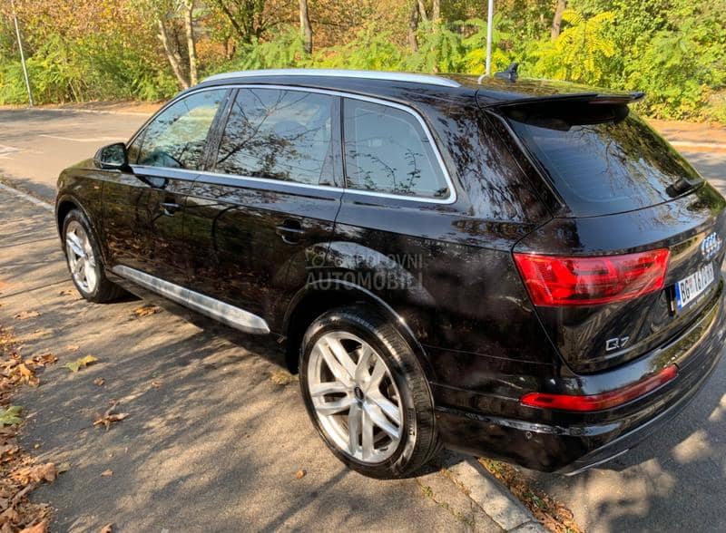 Audi Q7 S Line