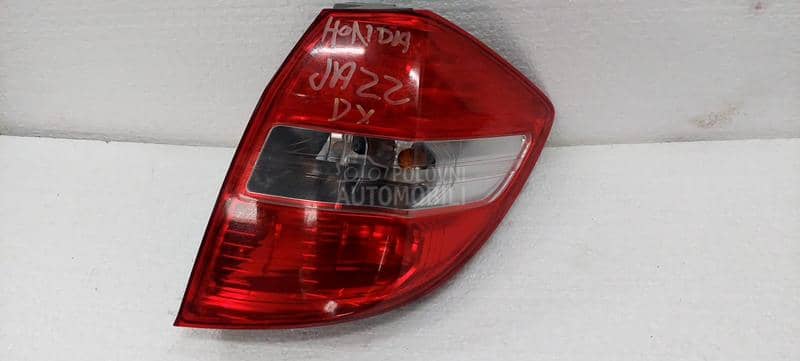 Desno stop svetlo lampa desna