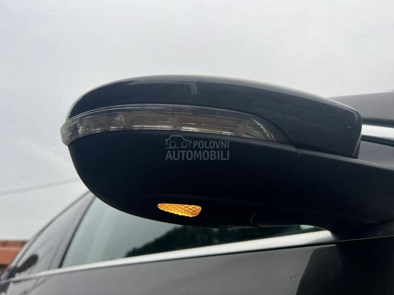 Passat B7 digitalna klima