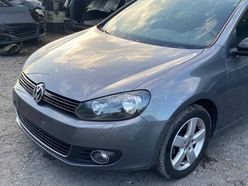 Volkswagen Golf 6 1.6 TDI 2011. god. -  kompletan auto u delovima