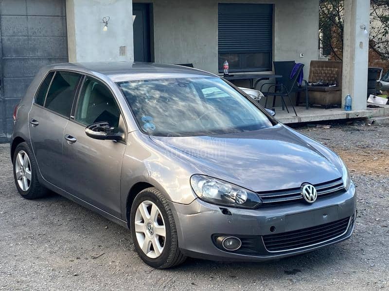 Volkswagen Golf 6 1.6 TDI 2011. god. -  kompletan auto u delovima