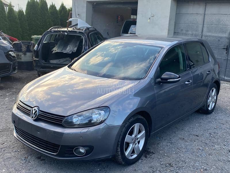 Volkswagen Golf 6 1.6 TDI 2011. god. -  kompletan auto u delovima