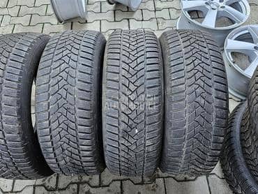 Dunlop 215/60 R16 Zimska