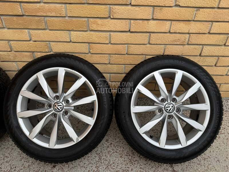 Nokian 215/55 R17 Zimska