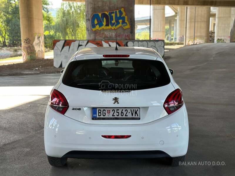 Peugeot 208 1.6 HDI / NAV