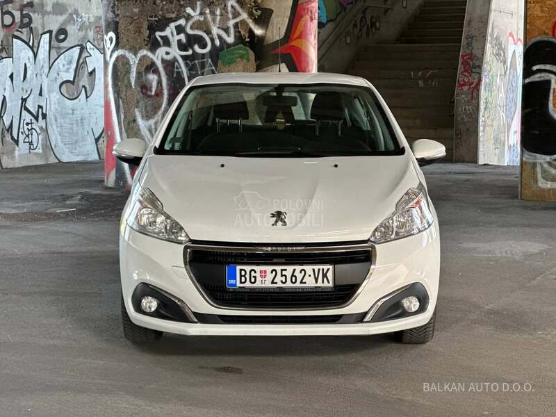 Peugeot 208 1.6 HDI / NAV