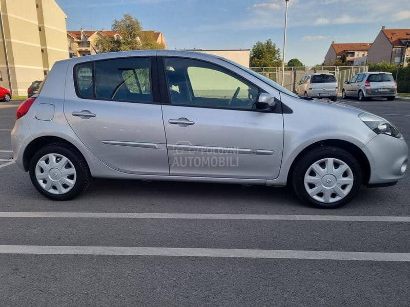 Renault Clio AUTO MATIK