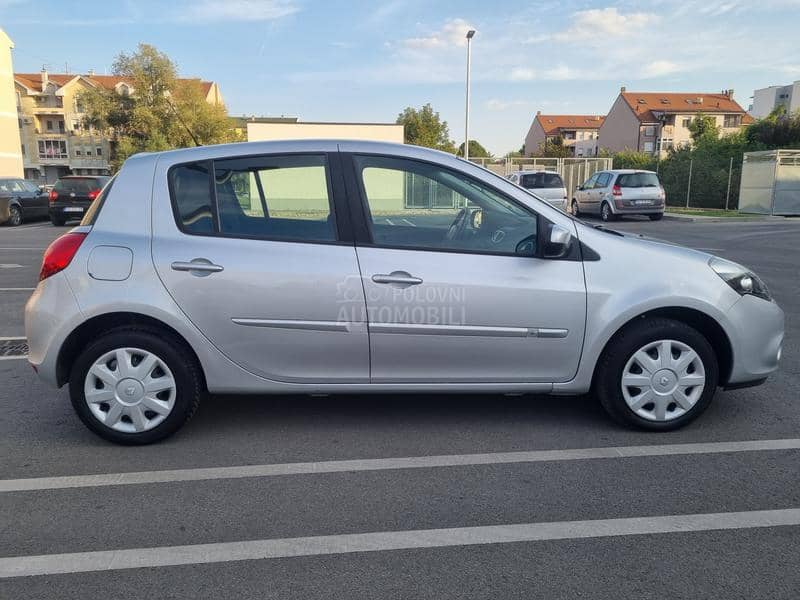 Renault Clio AUTO MATIK