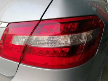 desni led stop w212 za Mercedes Benz E Klasa od 2008. do 2013. god.