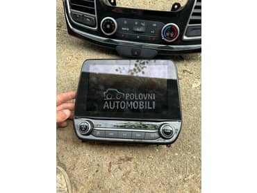 multimedija transit custom 20g