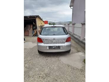 Zadnji branik za Peugeot 307 od 2005. do 2008. god.