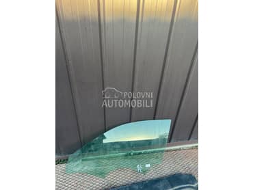 Staklo u vozacevim vratima za Audi Q2