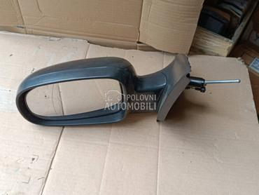 Levi mehanicki retrovizor za Opel Corsa C od 2000. do 2006. god.