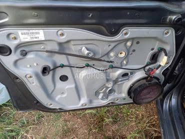 Prednji levi podizac stakla za Volkswagen Touran