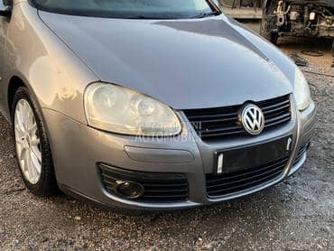 Prednji branik sa maskom za Volkswagen Golf 5 od 2004. do 2008. god.