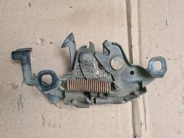 brava haube za Nissan Terrano od 1995. do 2005. god.