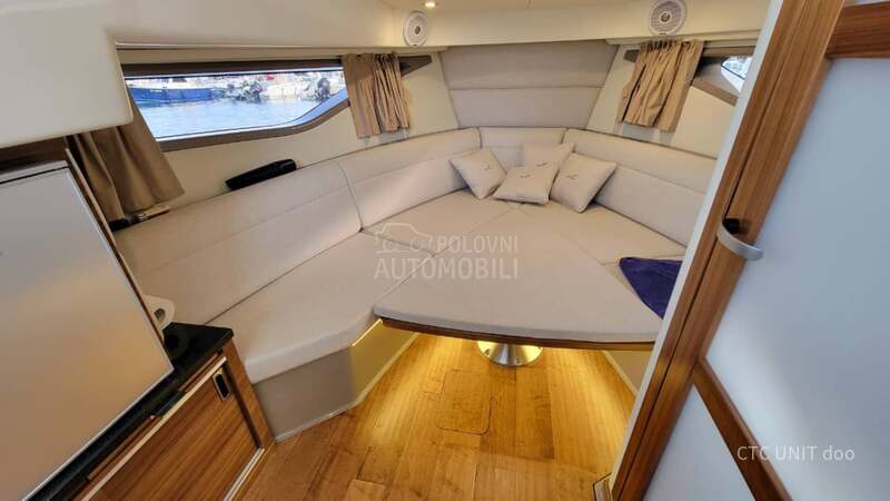 Sea ray 320 Sundencer