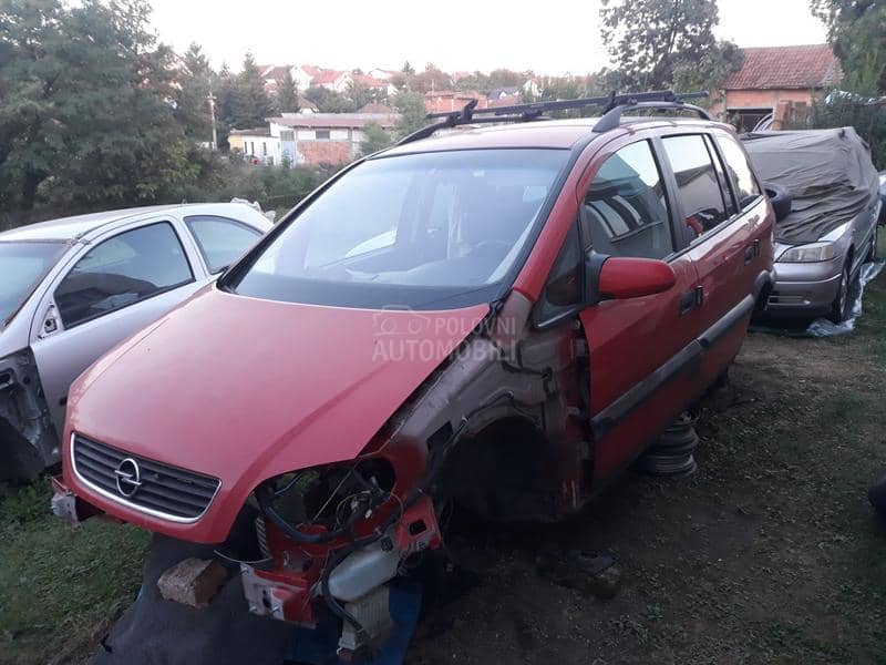 Delovi za Opel Zafira 2004. god.